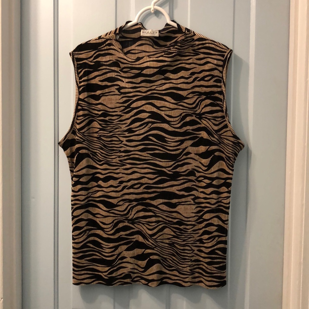 Ninety Woman animal print  poly shirt 3x